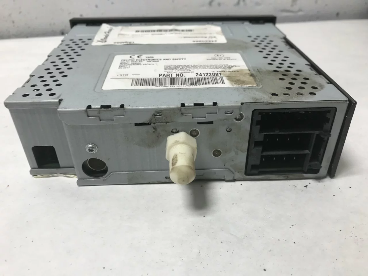 International DURASTAR (4400) A/V Equipment OEM# 24122081 in