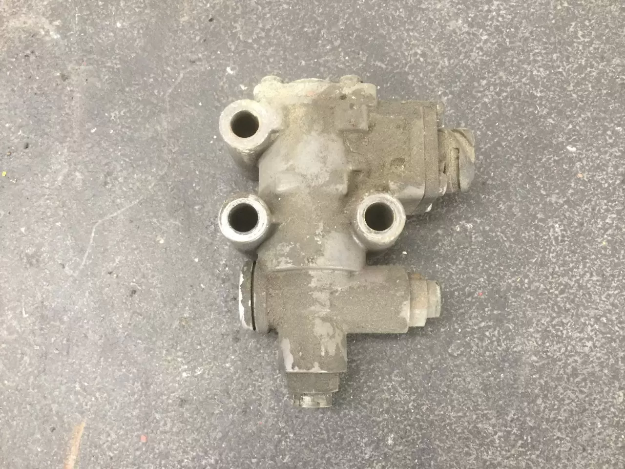 International MAXXFORCE 13 Engine Misc. Parts OEM# 4088560