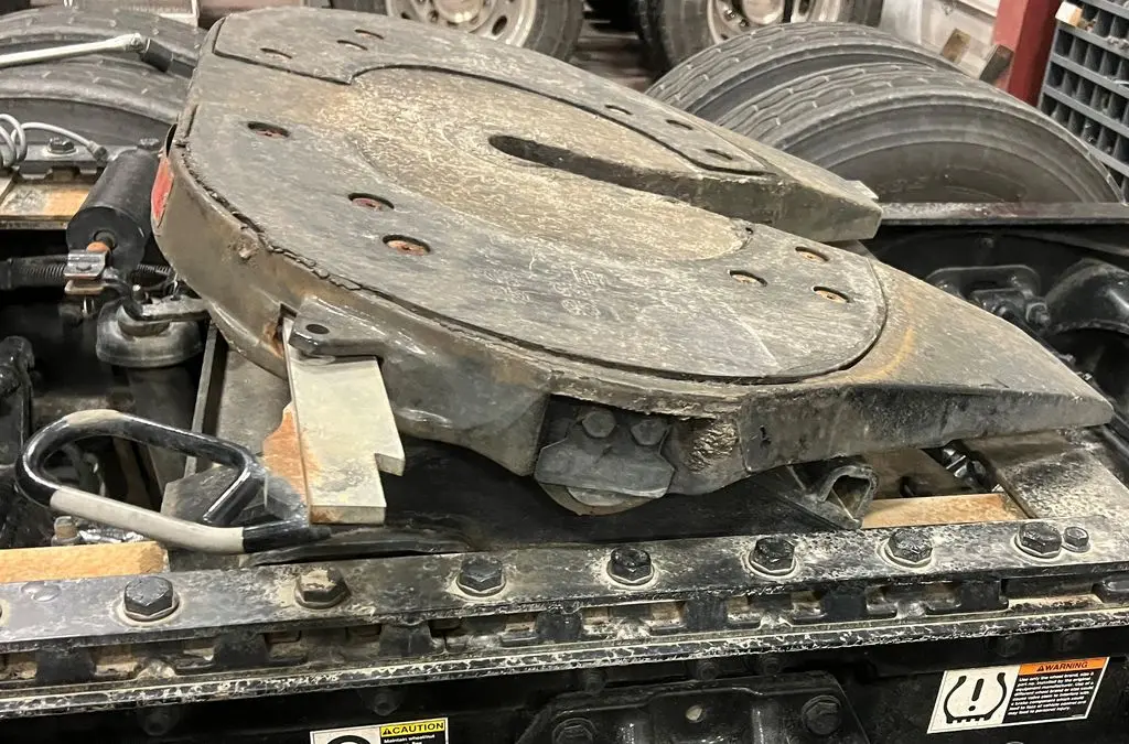 KENWORTH T680 Fifth Wheel OEM# JSK37UWB-A8PX16 in SPOKANE