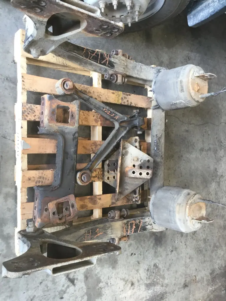 KENWORTH T800 Steering or Suspension Parts, Misc. OEM# 90018737 in 
