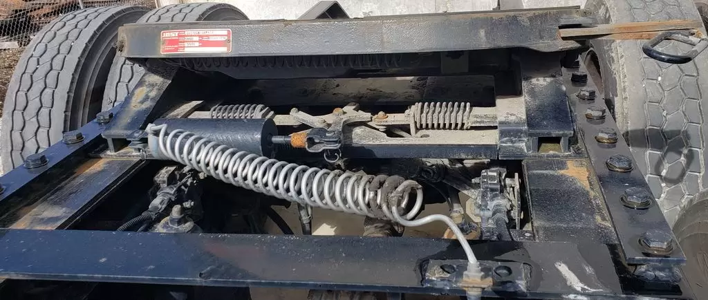 KENWORTH T880 Fifth Wheel OEM# JSK37UWB-A8PX16 in SPOKANE