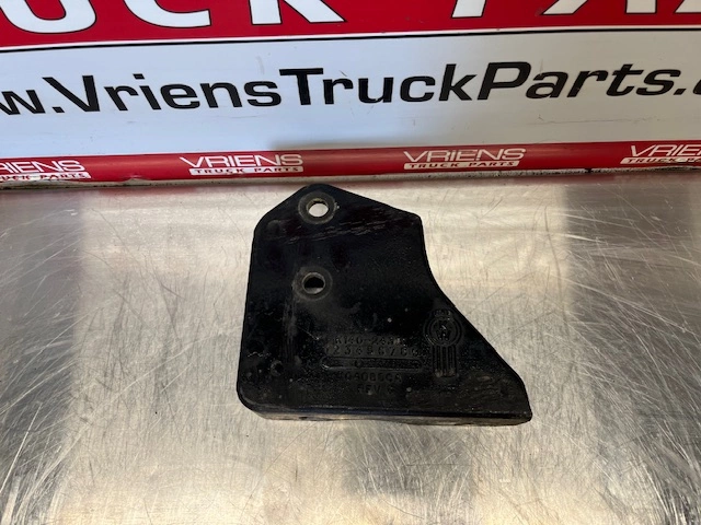 KENWORTH Crossmember Gusset / Parts OEM# K140-2438-3, K140 KENWORTH Crossmember Gusset / Parts OEM# K140-2438-3, K140