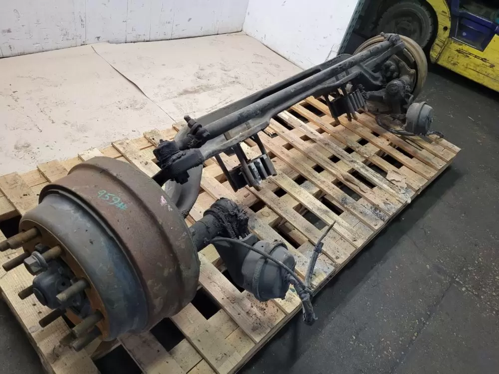 Kenworth T680 Axle Assembly, Front (Steer) in Kankakee, Illinois 