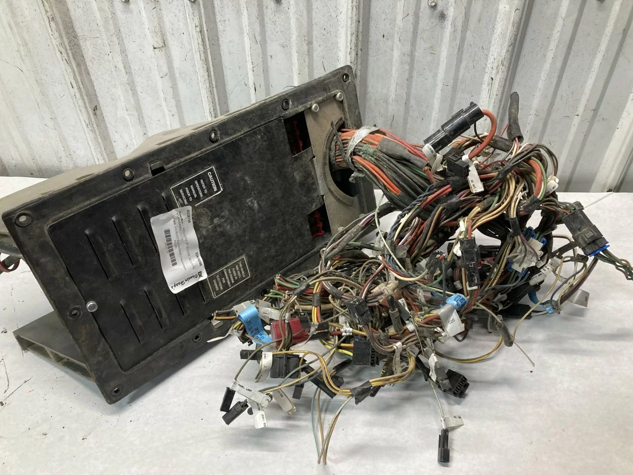 Kenworth T800 Fuse Box in Sioux Falls, SD $450.00 #25338130