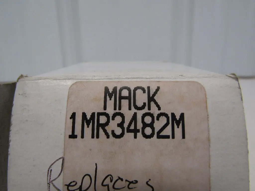 MACK 1MR3482M Electrical Switch OEM# 1MR3482M in OWENSBORO, KY