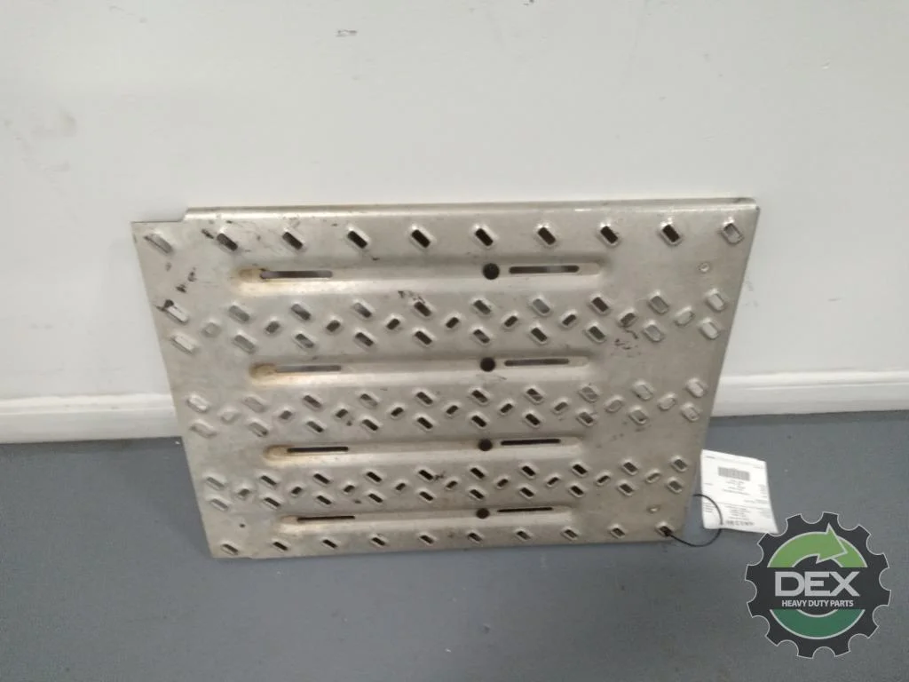 MACK CXU612 9225 duckboard OEM# 21374397 in Advance, NC #681240