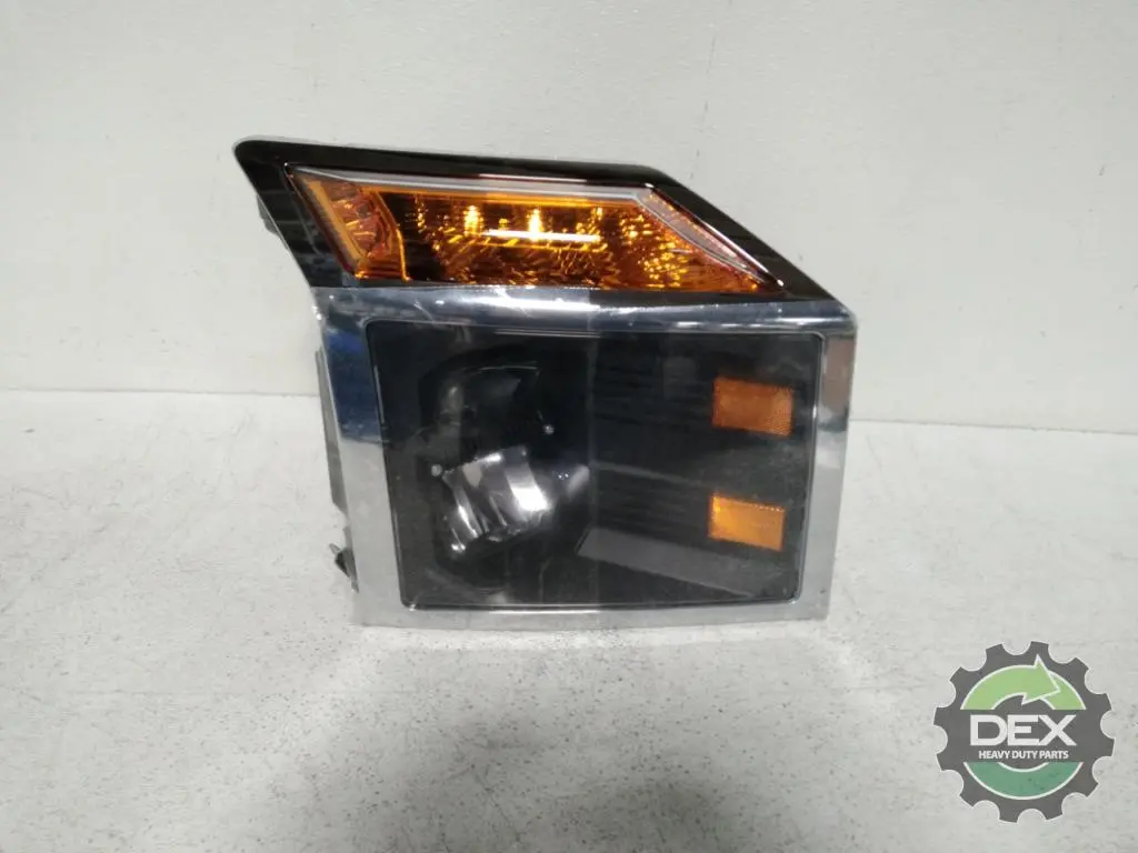 MACK 3521 headlamp, complete OEM# 23992216 in Advance, NC #568434