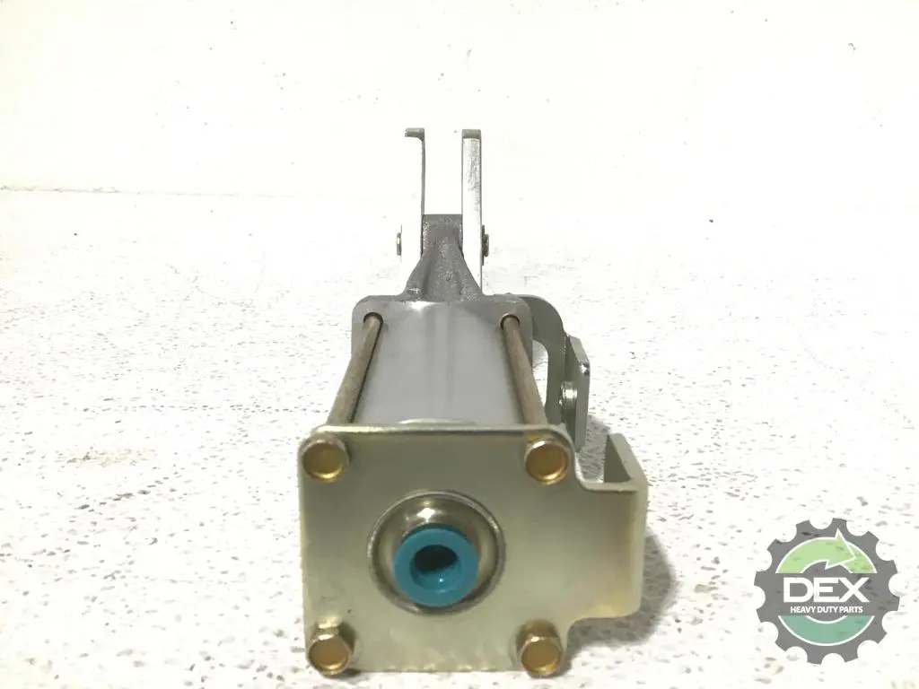 MACK 5614 regulator, complete OEM# 25171598 in Advance, NC #485133