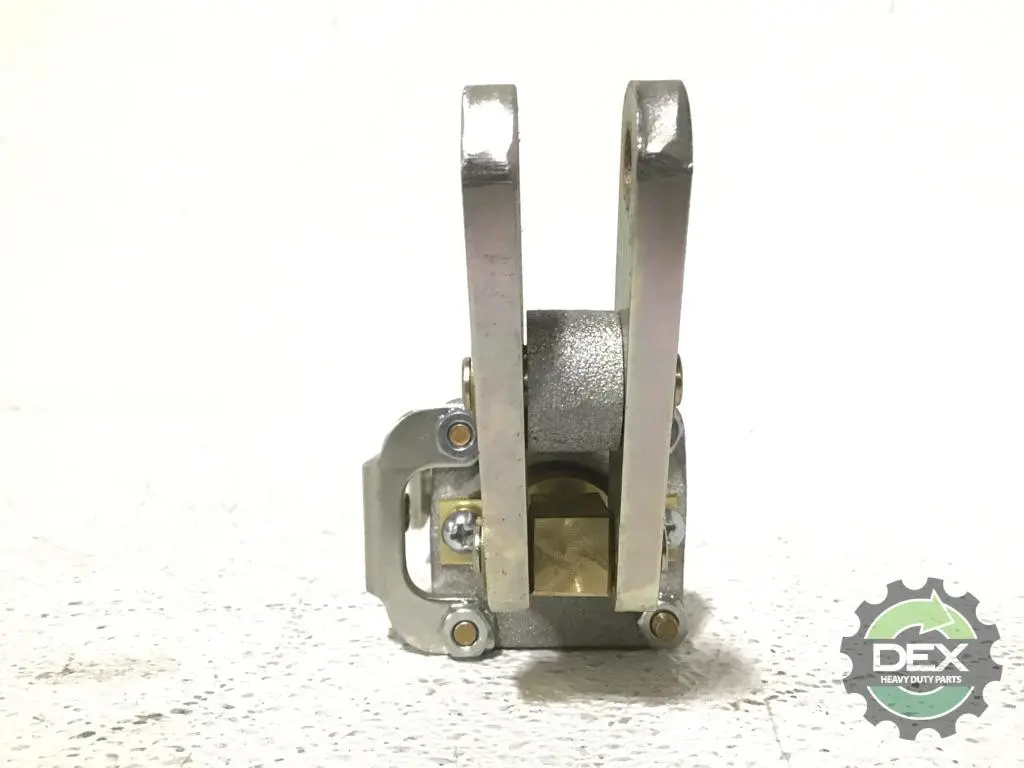 MACK 5614 regulator, complete OEM# 25171598 in Advance, NC #485133