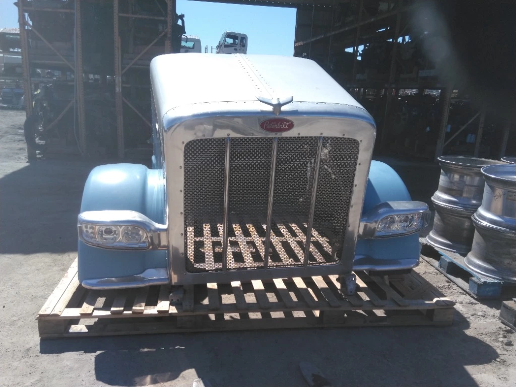 PETERBILT 388 HOOD in Stockton, CA #2227587