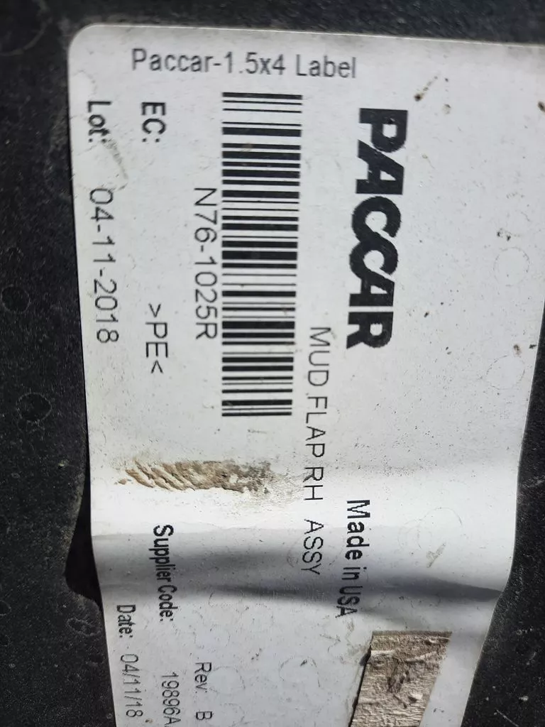 PETERBILT 579 FENDER, SPLASH SHIELD/GUARD OEM# N76-1025R in Spokane Valley,  WA $150.24 #2249007