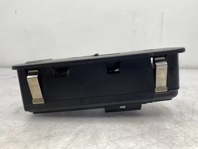 ぴぴ PETERBILT 579 RADIATOR ASSEMBLY OEM# PY091001 in Watseka, IL