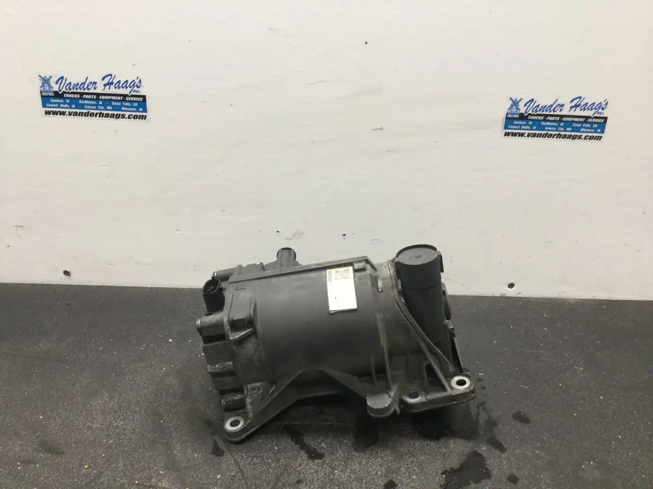 Paccar MX13 Engine Crankcase Breather OEM# 1976007 in
