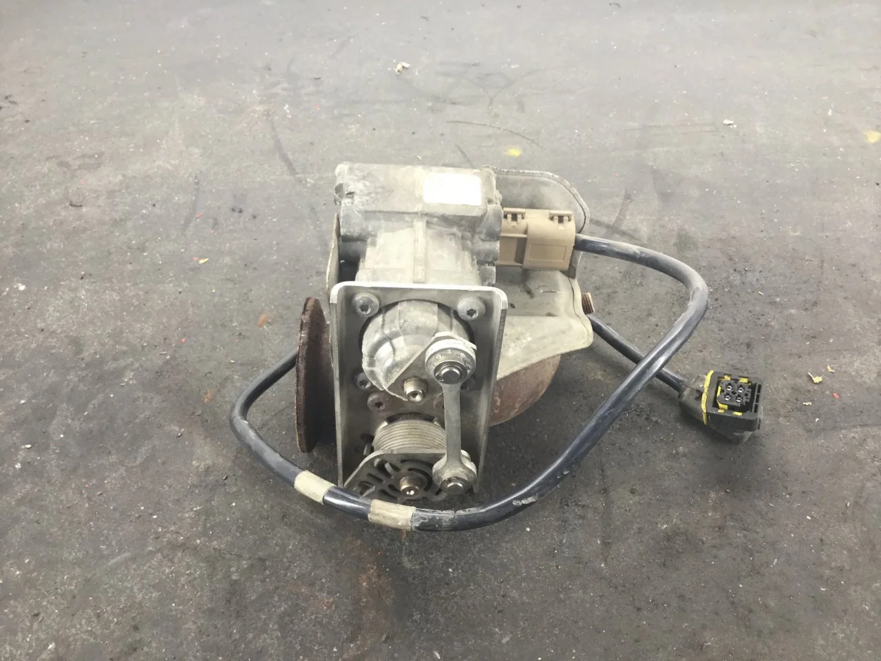 Paccar MX13 Engine Misc. Parts OEM# 2104972 in Spencer, IA #24908493 