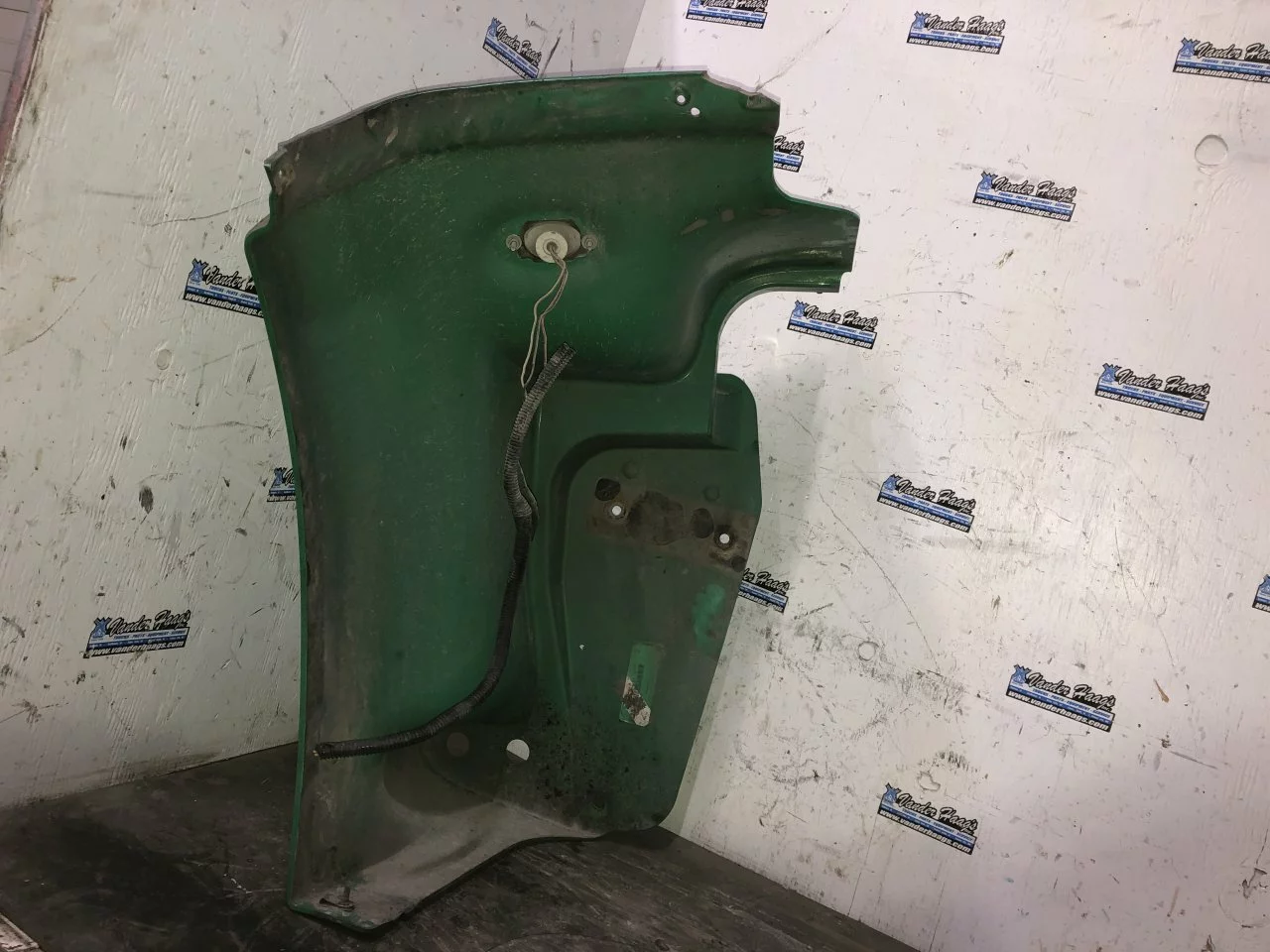 Peterbilt 386 Chassis Fairing OEM# N33-6014-001R in Council Bluffs 