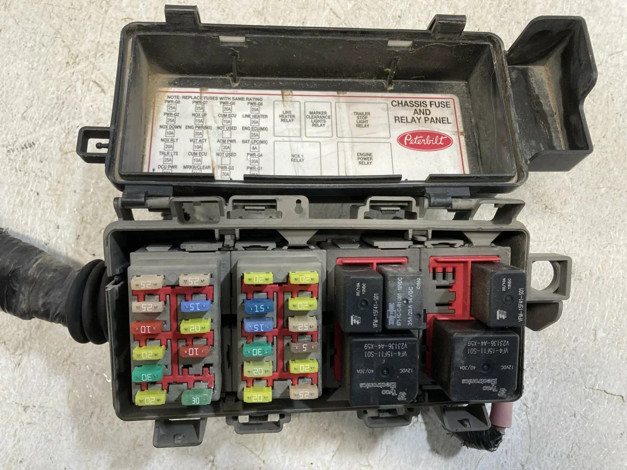 Peterbilt 386 Fuse Box OEM# P53-6110 in Spencer, IA $475.00