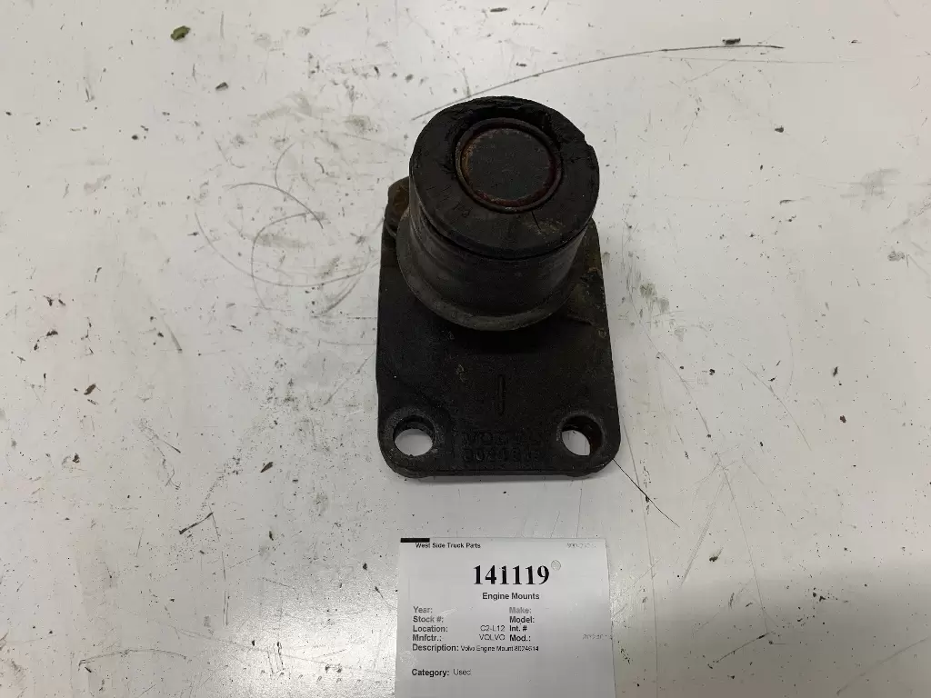 VOLVO 8024614 Engine Mounts OEM# 8024614 in OWENSBORO, KY #141119