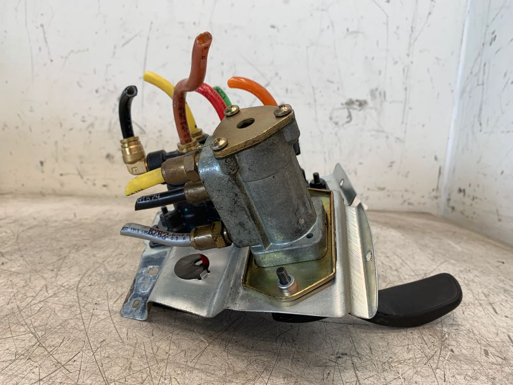 Discover 47+ images volvo vnl brake valve In.thptnganamst.edu.vn