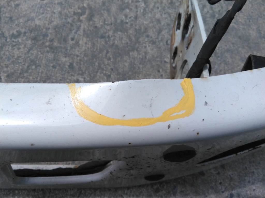 VOLVO VNM BUMPER ASSEMBLY, FRONT OEM# 20435874 in Easton, MD #U17H0595 