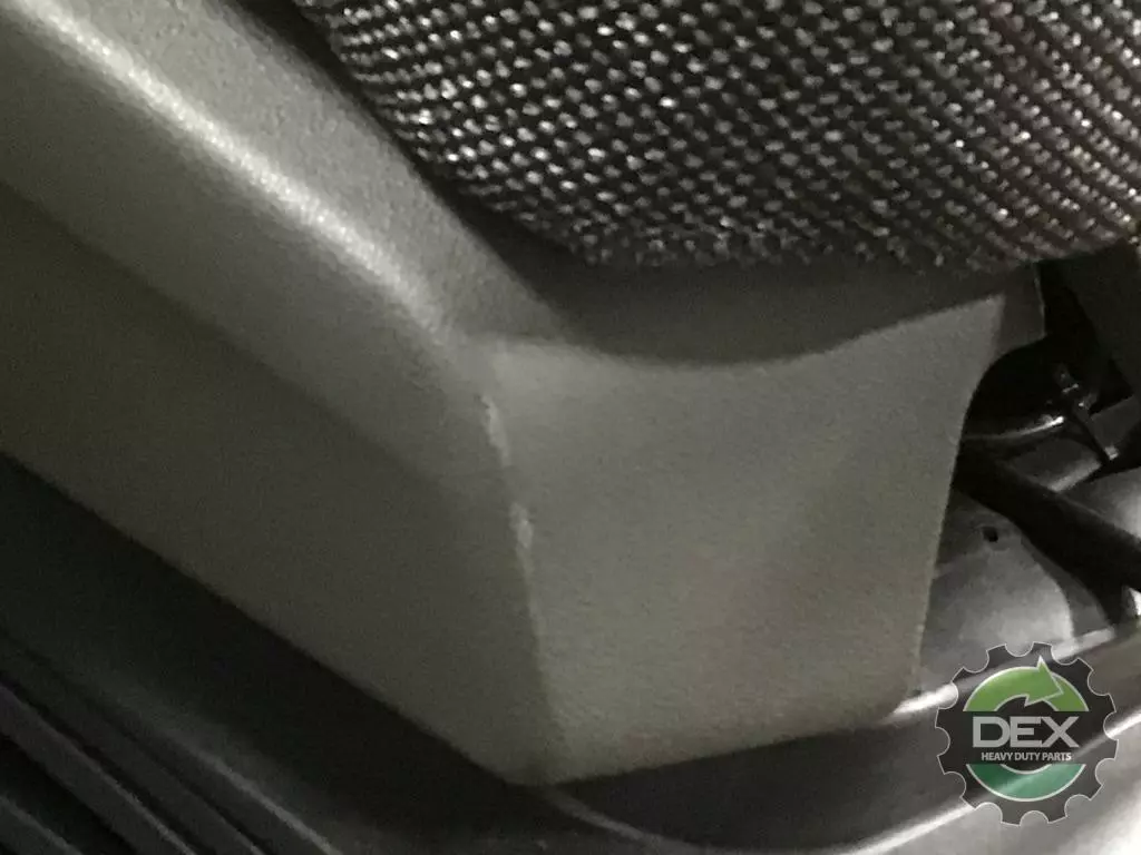 2386141-1 : Automotive Headers | TE Connectivity