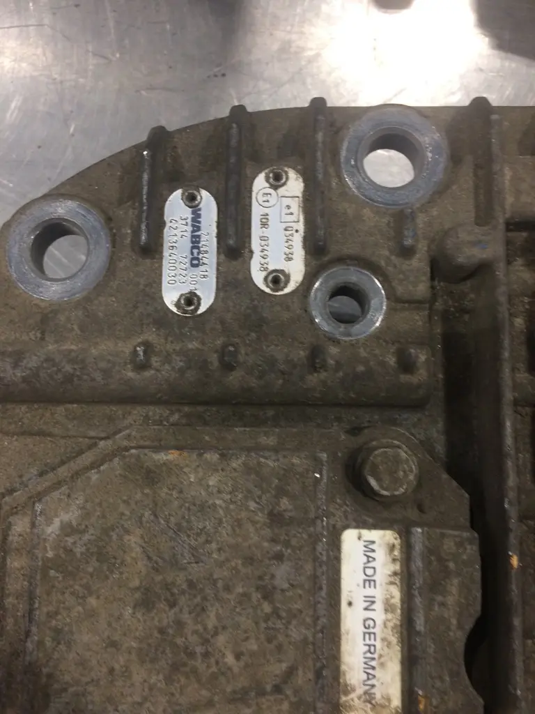 VOLVO Transmission Assembly OEM# 21484418 in Abbotsford