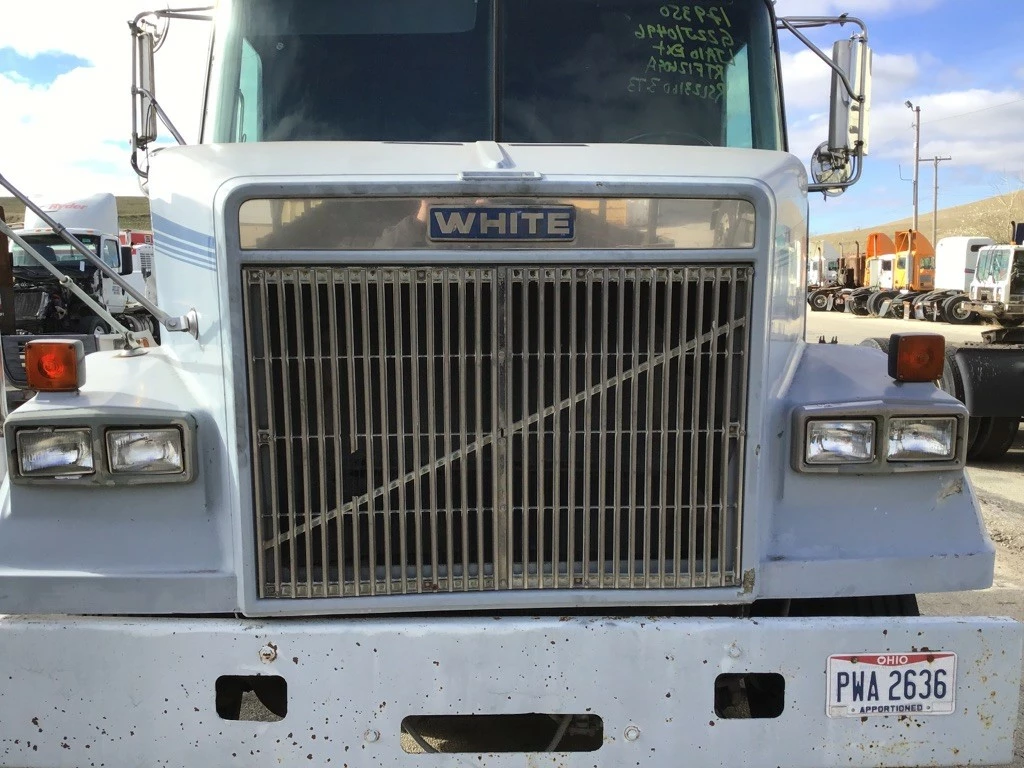 WHITE/VOLVO WCM HOOD in Athens, GA #2292029