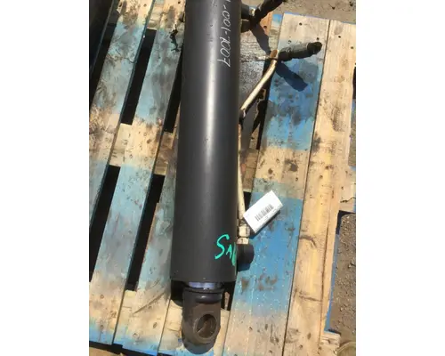 (Blank) L8500 Hydraulic PistonCylinder