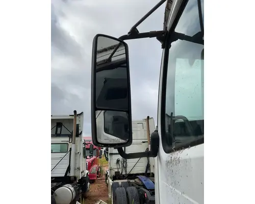  Volvo VNL Mirror (Side View)