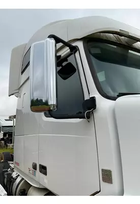  Volvo VNL Mirror (Side View)