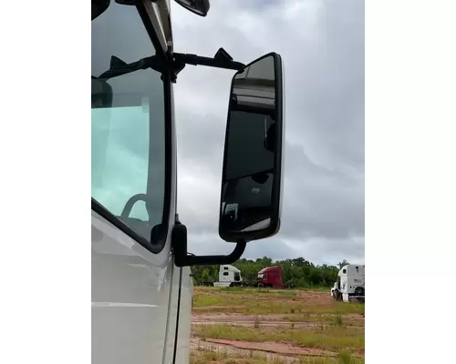  Volvo VNL Mirror (Side View)
