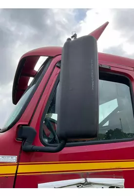  Volvo VNL Mirror (Side View)
