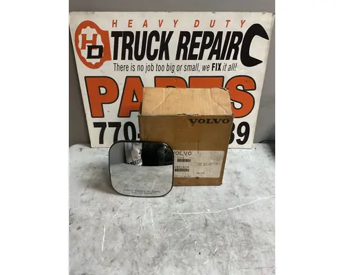  Volvo VNL Mirror (Side View)