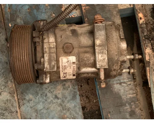 Air Conditioner Compressor   Truck Salvage International Inc