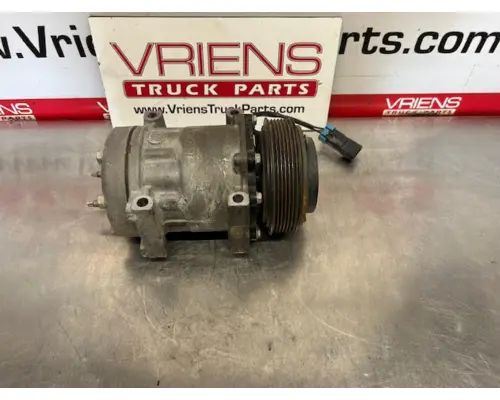 Air Injection Pump   Vriens Truck Parts