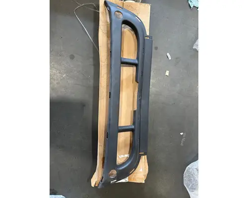 Bumper Assembly, Front   Payless Truck Parts