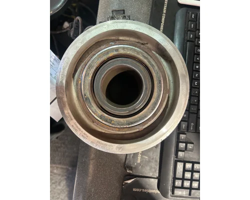 Clutch Slave Cylinder   Truck Salvage International Inc