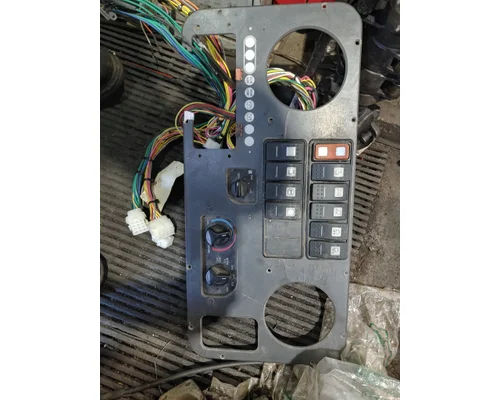Dash Assembly   Truck Salvage International Inc