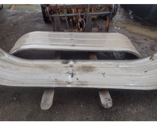 Fender   Truck Salvage International Inc