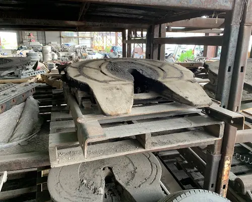 Fifth Wheel   Custom Truck One Source