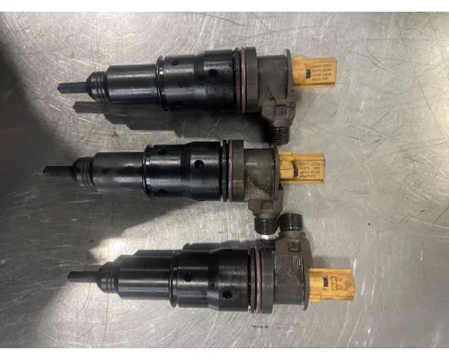 Fuel Injector   Payless Truck Parts