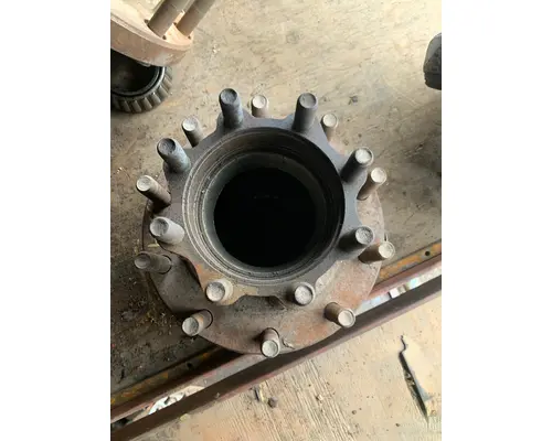 Hub   Truck Salvage International Inc