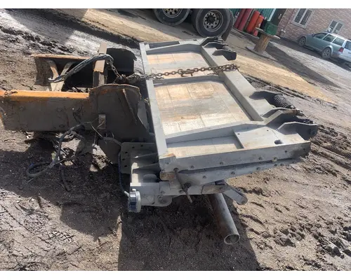 Liftgates / Tailgates   Truck Salvage International Inc