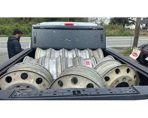 Tire And Rim   Payless Truck Parts