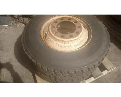 10R22.5 4700 Tire and Rim