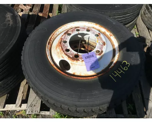 10R22.5  Tire and Rim