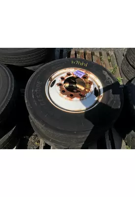 10R22.5  Tire and Rim