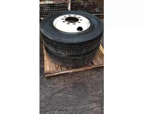 11R22.5 FIRESTONE FS561 Tire and Rim