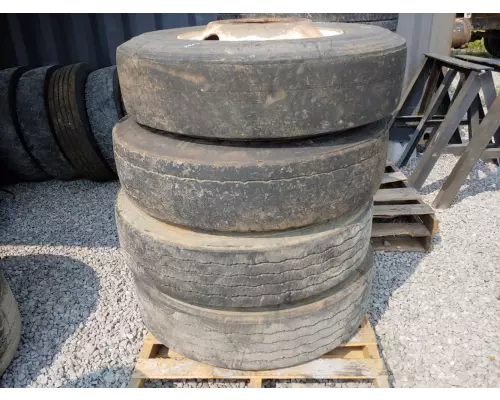 11R22.5 Other Tire and Rim