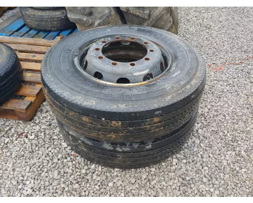 11R22.5 Other Tire and Rim