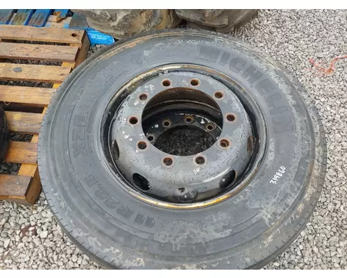 11R22.5 Other Tire and Rim